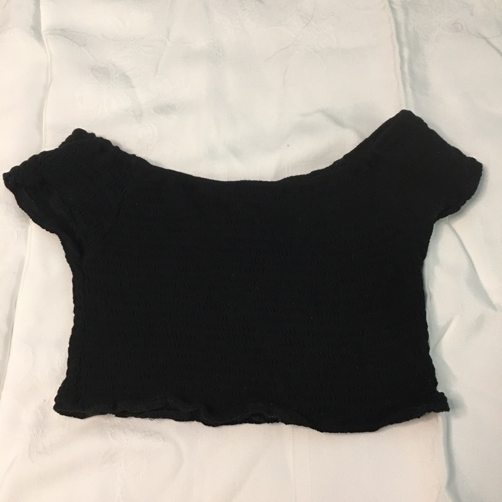 Brandy Melville off-shoulder crop top black
